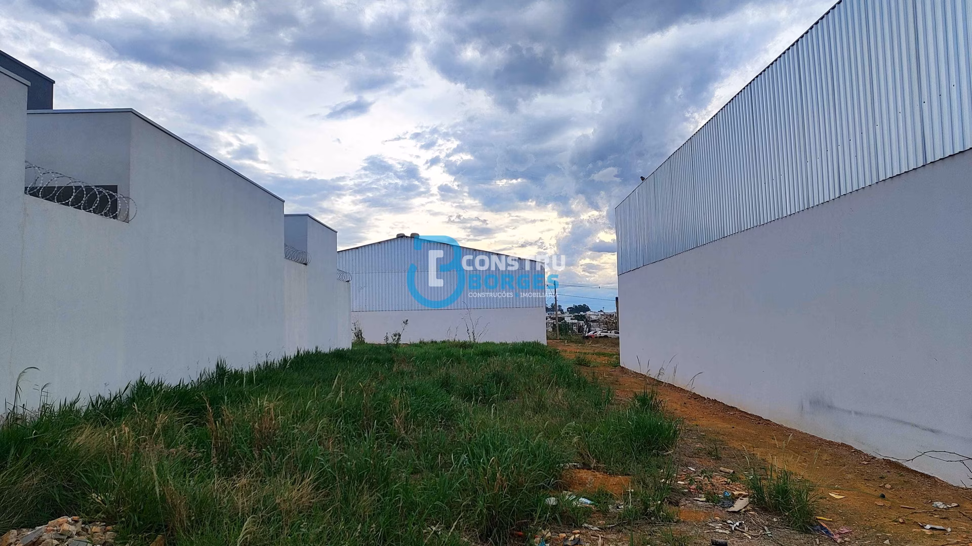 Lote Comercial no Bairro Nações - Foto 1