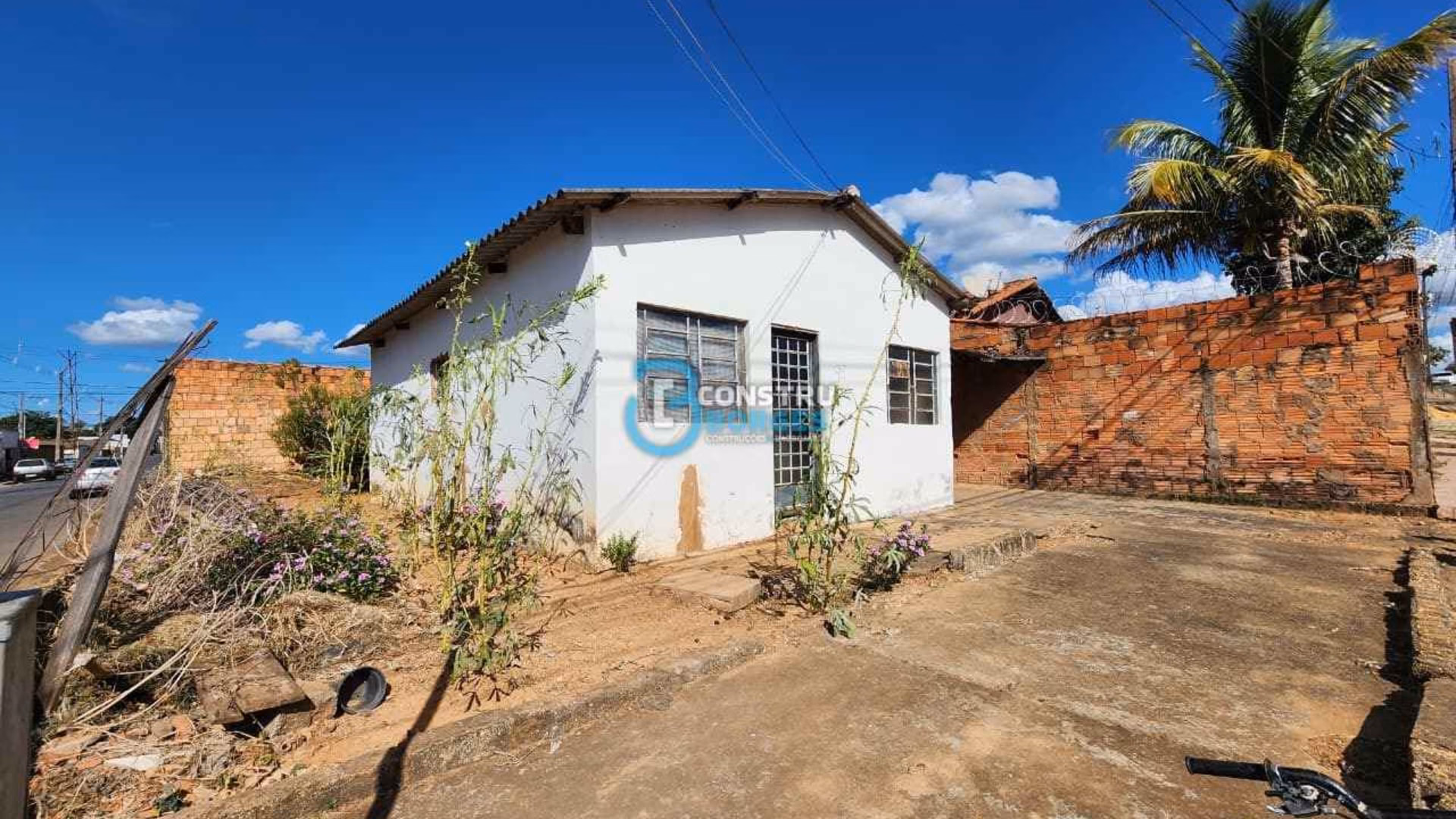 Casa no Bairro Enéias Ferreira de Aguiar - Foto 1