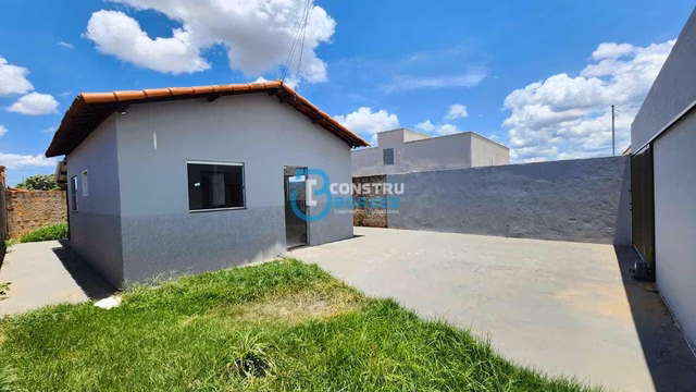 Casa no Bairro Enéias Ferreira de Aguiar - Foto 1