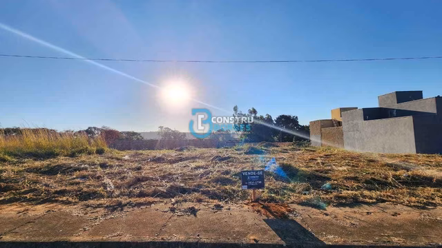 Lote Comercial no Bairro Nações - Foto 1
