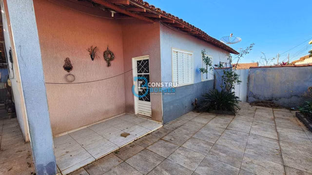 Casa no Bairro Santa Terezinha - Foto 1