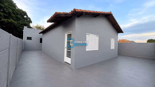 Casa no Bairro Marciano Brandão - Foto 1